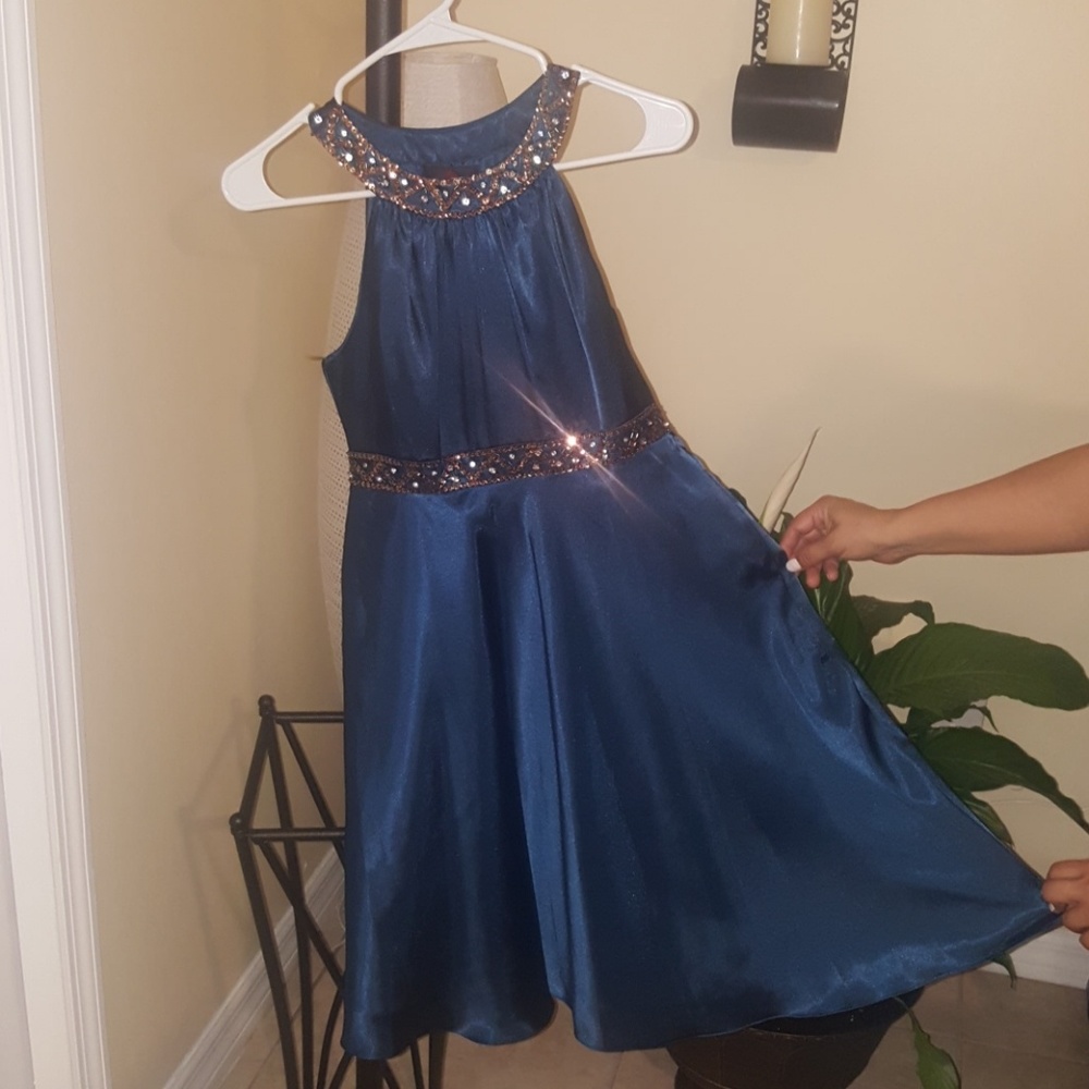Like new satin teal dress - Picture 2 of 8